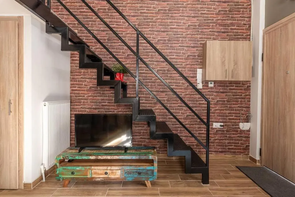 Industrial Loft Near Seaside W 200Mbps Apartment Thessaloniki