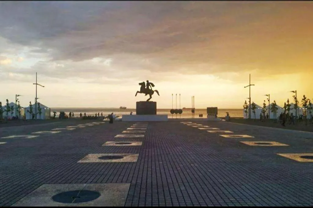 Industrial Loft Near Seaside W 200Mbps Apartment Thessaloniki 0*,