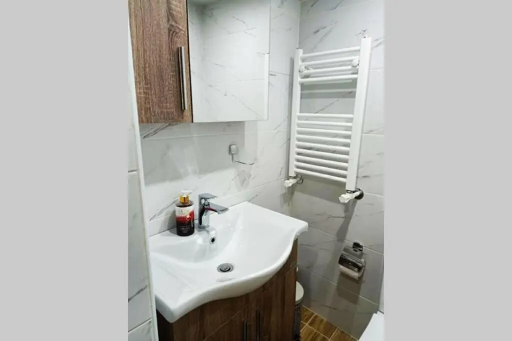 Industrial Loft Near Seaside W 200Mbps Apartment Thessaloniki Greece